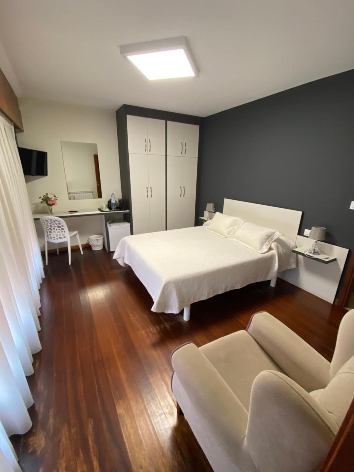 Hotel Vendaval Santa Marta de Ortigueira Esterno foto