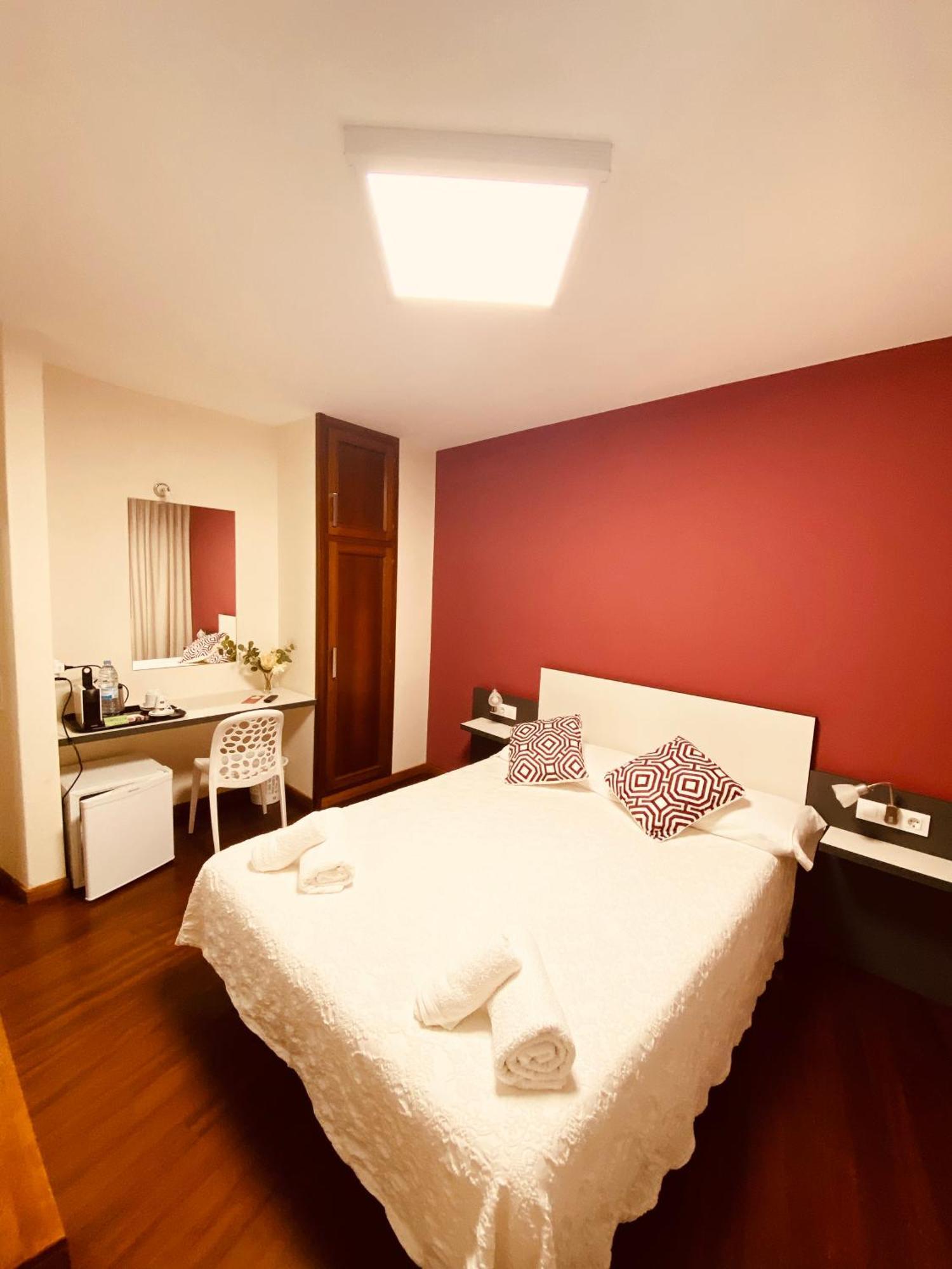 Hotel Vendaval Santa Marta de Ortigueira Esterno foto