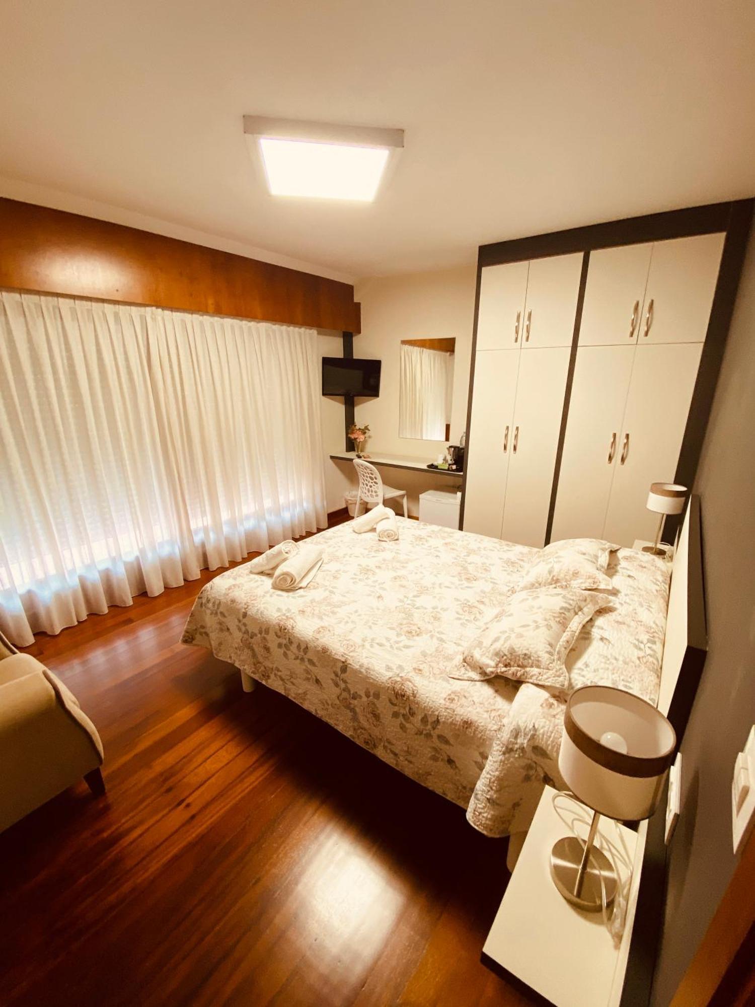 Hotel Vendaval Santa Marta de Ortigueira Esterno foto